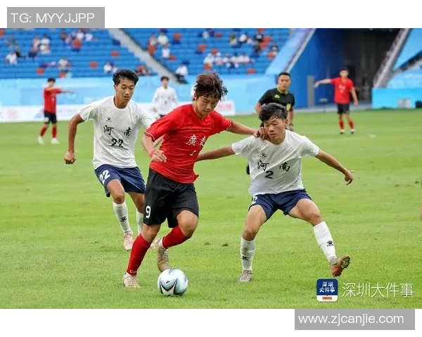 深圳足球队配合排名创新高展现团队实力与竞技水平提升 深圳足球队配合排名创新高展现团队实力与竞技水平提升