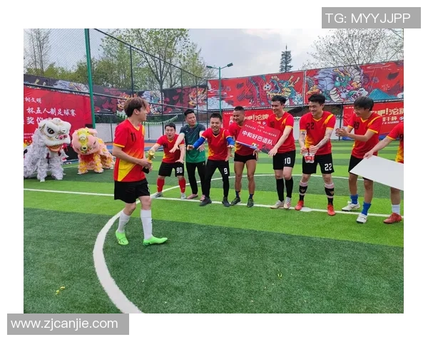 成都足球队的团队协作揭秘:如何在赛场上实现完美配合与默契合作 成都足球队的团队协作揭秘:如何在赛场上实现完美配合与默契合作